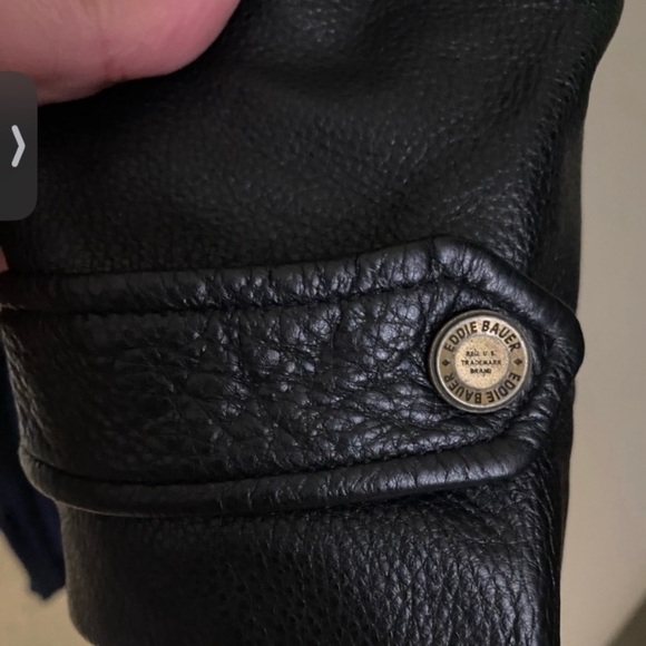 Eddie Bauer Women's Classic Black genuine Leather Jacket . - Picture 5 of 8